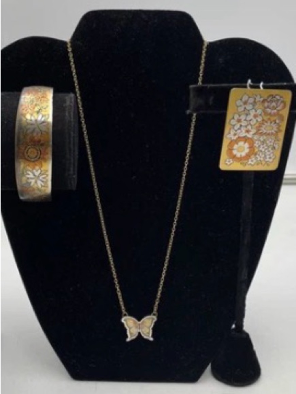 Vintage Reed & Barton Damascene
Jewelry Set Cuff, Necklace & Pendant/Pin
